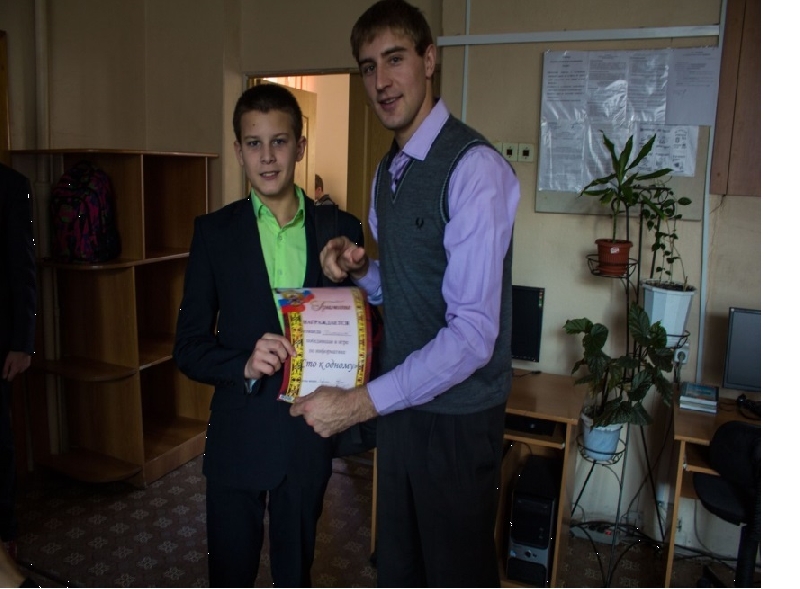 Студенты-информатики на первой педагогической практике